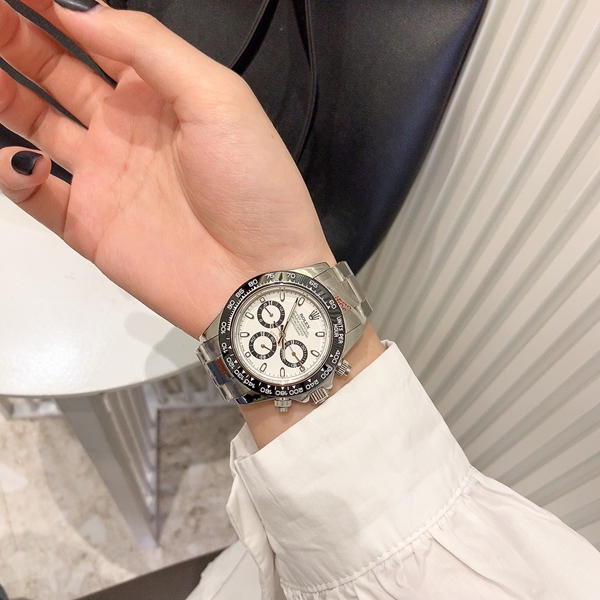 ブランド時計側面デザイン